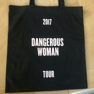 ARIANA GRANDE 2017 Dangerous Woman Tour VIP Tote Bag NEW NWOT